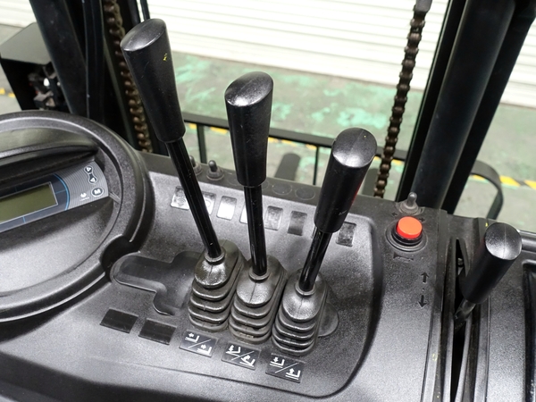 61FBR15SXII 1.5トン バッテリーリーチ 【中古フォークリフトのPCS】